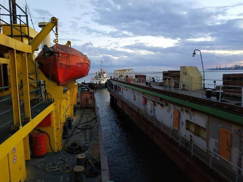 Під час зимової навігації криголам буде забезпечувати прохід караванів судів по каналу Вугільної гавані і Азовського моря