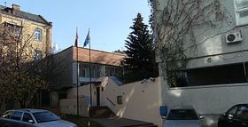 Будівля чеського посольства в Києві   На практиці