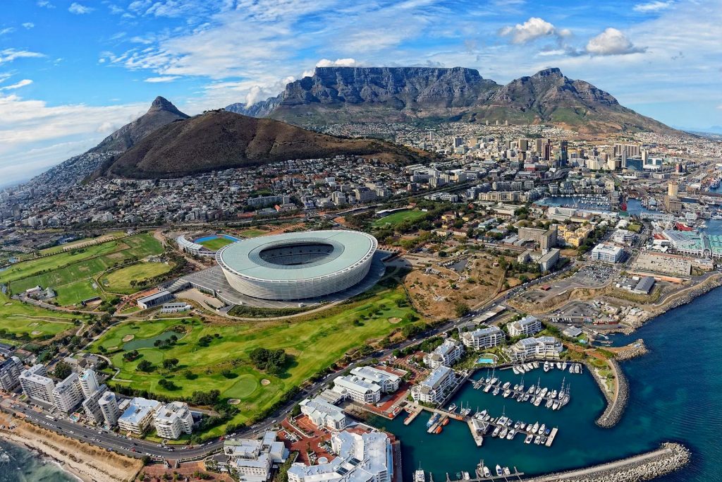 ПАР (часто говорять Південна Африка) - сама економічно розвинена країна Африканського континенту