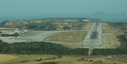 Аеропорт Кос знаходиться недалеко від столиці острова Кос, міста з однойменною назвою