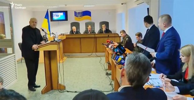 Відносно секретаря РНБО Олександра Турчинова і екс-прем'єр-міністра Арсенія Яценюка можна порушувати кримінальні справи