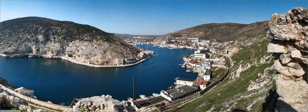 Ця бухта по праву вважається однією з найкрасивіших на чорноморському узбережжі, тут можна помилуватися чудовою панорамою