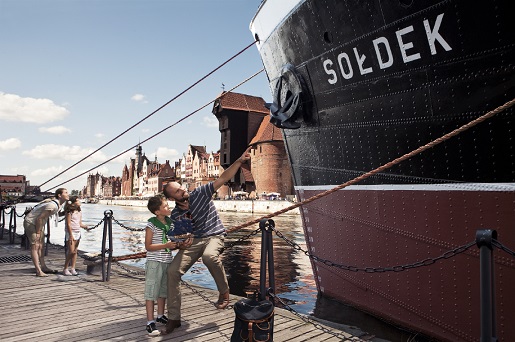 SS Sołdek - первый корабль, построенный полностью в Польше