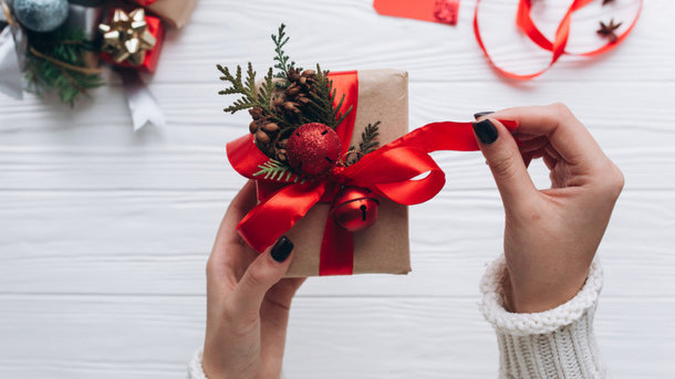 15 грудня 2018, 9:35 Переглядів:   Шукаємо подарунки на будь-який смак - від лицарських і вантажних до традиційних різдвяних   До свят залишилися лічені дні